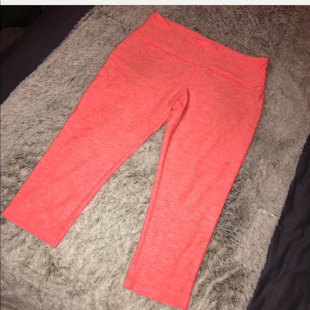 athletic leggings